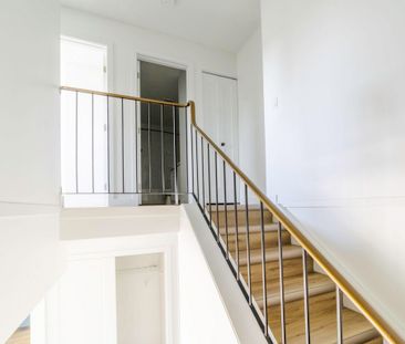 2 Bedroom - Photo 3