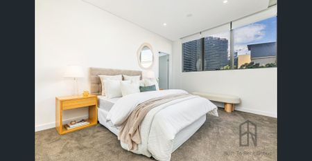 Three Bedroom Apartment with Amazing Views - Photo 4