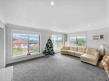 6 Iraga Avenue, WEST WOLLONGONG NSW 2500 - Photo 4