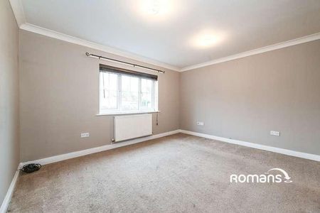 Roebuck Estate, Binfield, Bracknell, Berkshire, RG42 - Photo 3