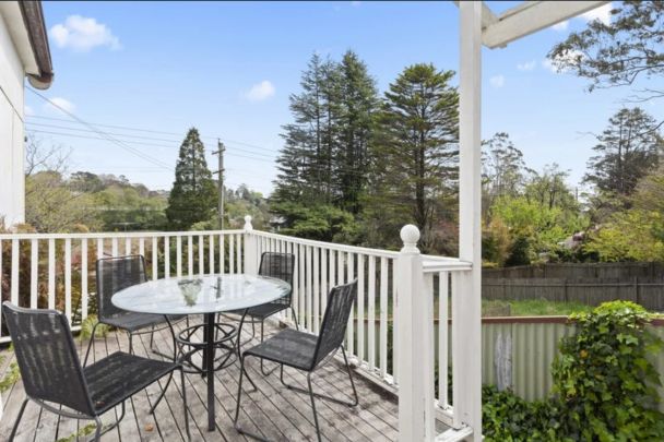 28 Freelander Avenue, Katoomba. - Photo 1