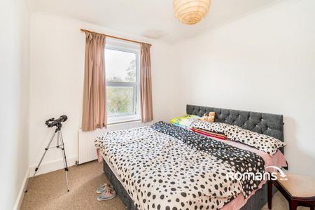 2 bedroom flat to rent - Photo 4