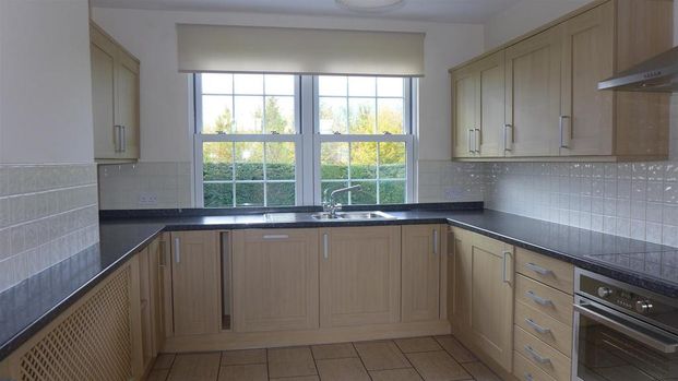 3 bedroom detached house to rent - Photo 1