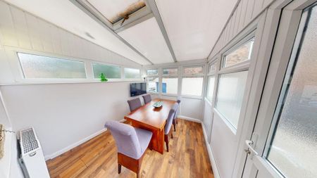 5 bedroom terraced house to rent - Photo 3