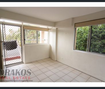 2 Bedroom Unit with City Views - Photo 2