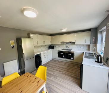 One-Bedroom House share - Photo 3