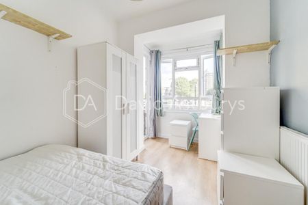 4 bedroom flat to rent - Photo 5