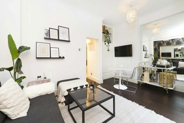 Wadeson Street, Broadway Market, E2 - Photo 1