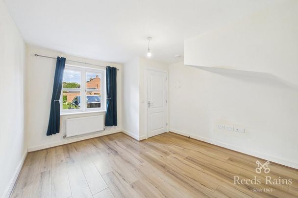 2 bedroom terraced house to rent - Photo 1