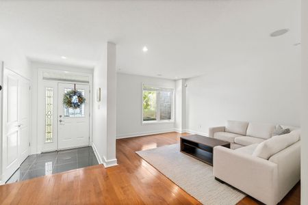 For Lease - 71 Metropole Private, Westboro - Hampton Park, Ontario - Photo 3