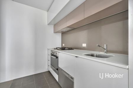 2 Bedroom Apartment for rent with stunning city view in MY80! Close to everything! - Photo 2