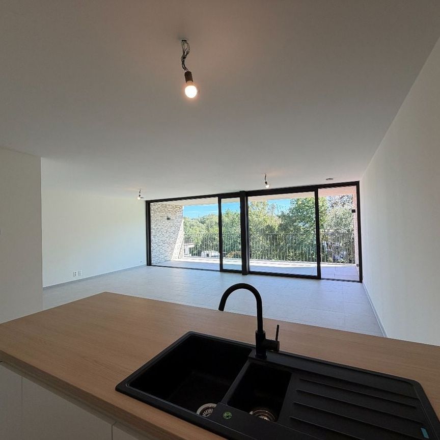 Appartement te huur in Halle voor € 1.300 met 2 slaapkamers - Photo 1
