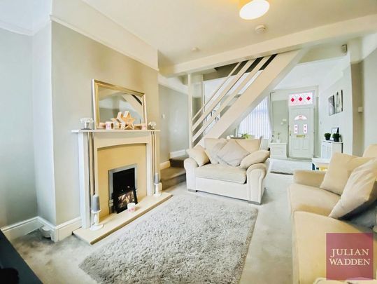 2 bedroom terraced house to rent - Photo 1