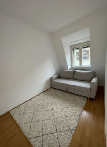 HIT! GÜNSTIG,FREUNDLICH, BEQUEME 2 ZIMMER WOHNUNG IM ZENTRUM ! - Foto 3