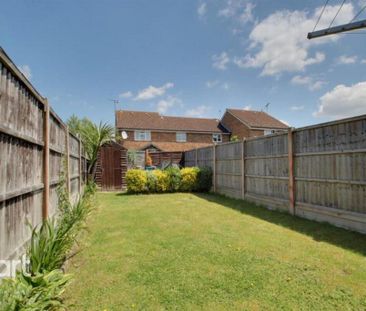 2 bedroom semi-detached house to rent - Photo 2