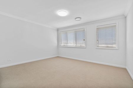 Stunning large family home - Photo 4