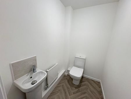 3 bedroom semi-detached house to rent - Photo 4