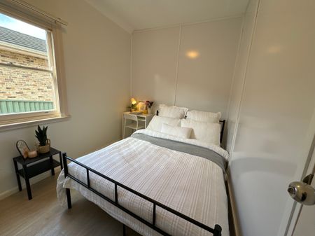 Sylvania - Photo 2
