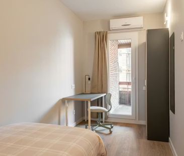 Carrer dAragó, Barcelona, Catalonia 08011 - Photo 6