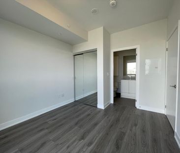 For Lease - 4130 Parkside Village Drive Unit# 1803, Mississauga, On... - Photo 3