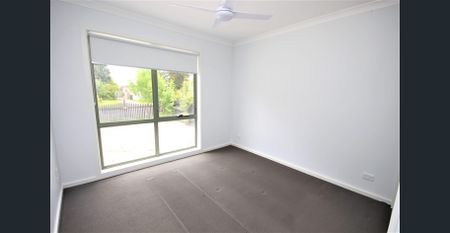 Sleek and modern design. - Photo 3