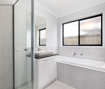 3 Iceberg Road, Beaconsfield VIC 3807 - House For Rent | Domain - Photo 6