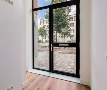 Appartement te huur: Barajasweg 80 1043 CP Amsterdam - Photo 1