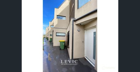 3/55 Droop St, Footscray, Vic 3011 - Photo 2