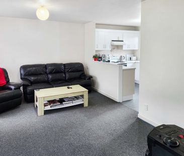 2 Bedroom in Avalon - Photo 1