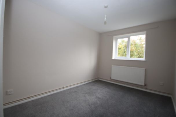 1 bedroom Apartment to let - Photo 1