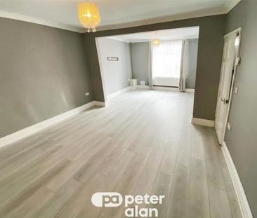 3 bedroom terraced house to rent - Photo 6