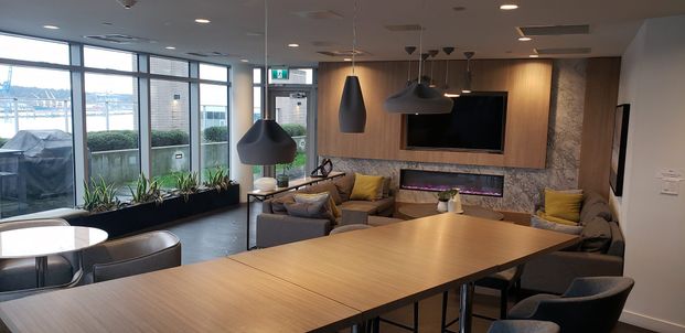 $2,150 / 1br – 563ft2 – A Breathtaking 1 bed, 1 bath unit with UNOBSTRUCTED VIEW at the Quay (New Westminster) - Photo 1