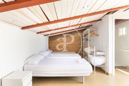 5 bedroom luxury penthouse for rent in Valencia, Spain - Photo 4