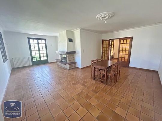 Location Maison 4 pièces 105m² PAMIERS 09100 - Photo 1