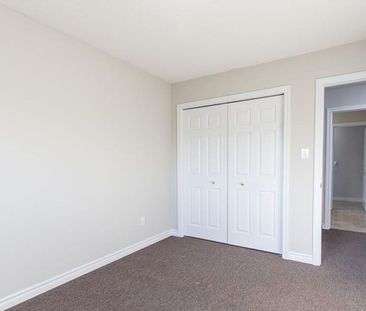 For Lease - 600 Sarnia Road Unit# 47, London North, Ontario - Photo 3