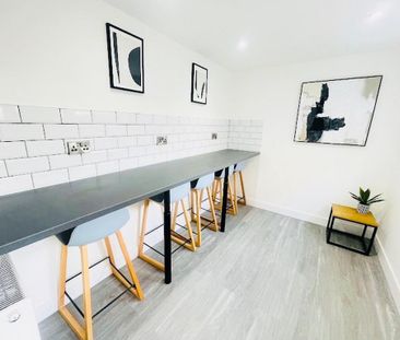 1 bedroom in a house share to rent - Photo 2