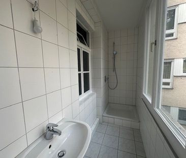 Altbau! ES-Innenstadt!- Alles um die Ecke! - Photo 1