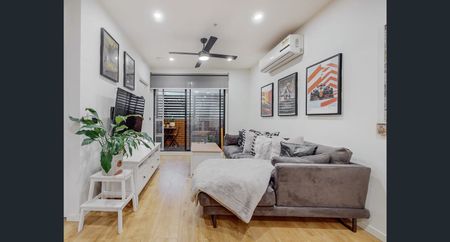 Stylish Ground Floor Apartment in Prime Inner-City Location - Photo 5