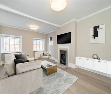 Spanish Place - Photo 4