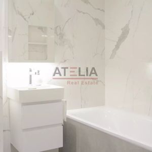 Furnished 2.5-room apartment - Photo 2