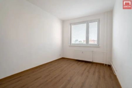 Pronájem čerstvě rekonstruovaného bytu 3+1 72 m - Photo 5
