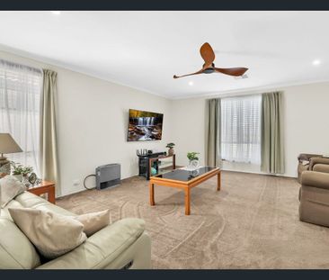 Spacious 3-Bedroom Home with parking behind electric gate - Photo 1