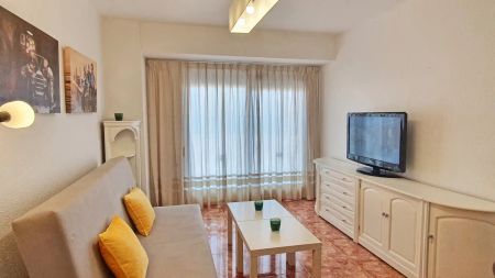 Apartamento de alquiler en Carrer de la Ràbida, 1, Playa de Gandia - Photo 2