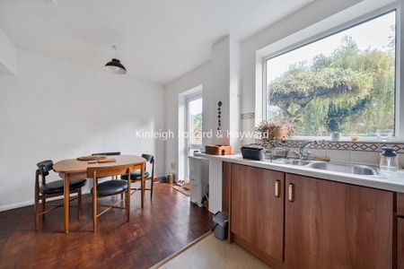 4 bedroom terraced house to rent - Photo 2