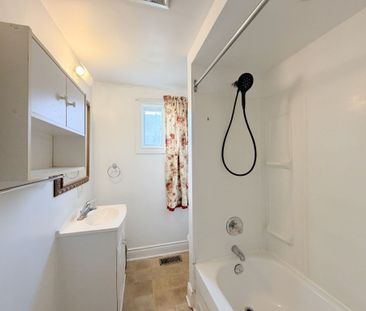 For Lease - 2081 Metro Road, Georgina, Ontario - Photo 6