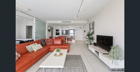 Fully Furnished Apartment with Ocean Views – Available Now | Level 18, Ultra Broadbeach 🌊 - Photo 2