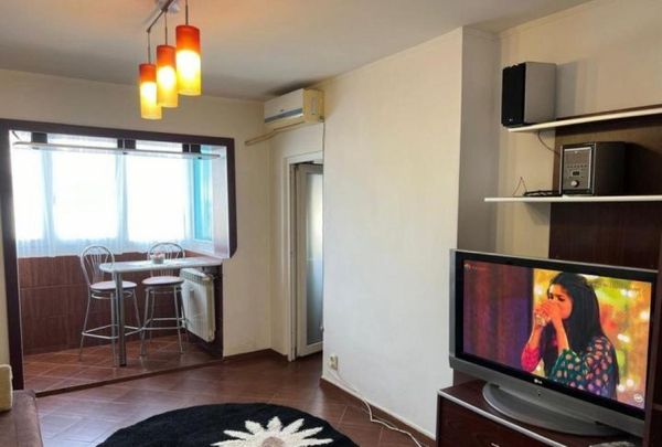 Dristor mc donalds etaj 3 - Fotografie 1