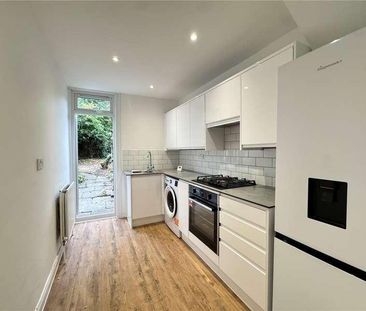 Elmfield Avenue, London, N8 - Photo 4