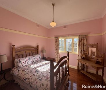 Charming Cottage for Rent in Bundanoon - Photo 6