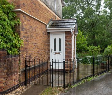 Shakespeare Close, Stoke-on-Trent, Staffordshire, ST2 - Photo 3